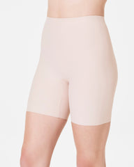 SPANXsupersmooth™ Essential Mid-Thigh Short | Champagne Beige