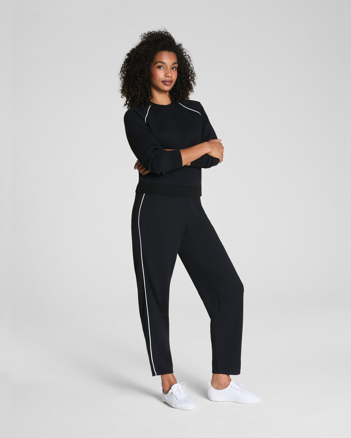 SPANX AirEssentials® Pique Barrel Ankle Pant | Very Black