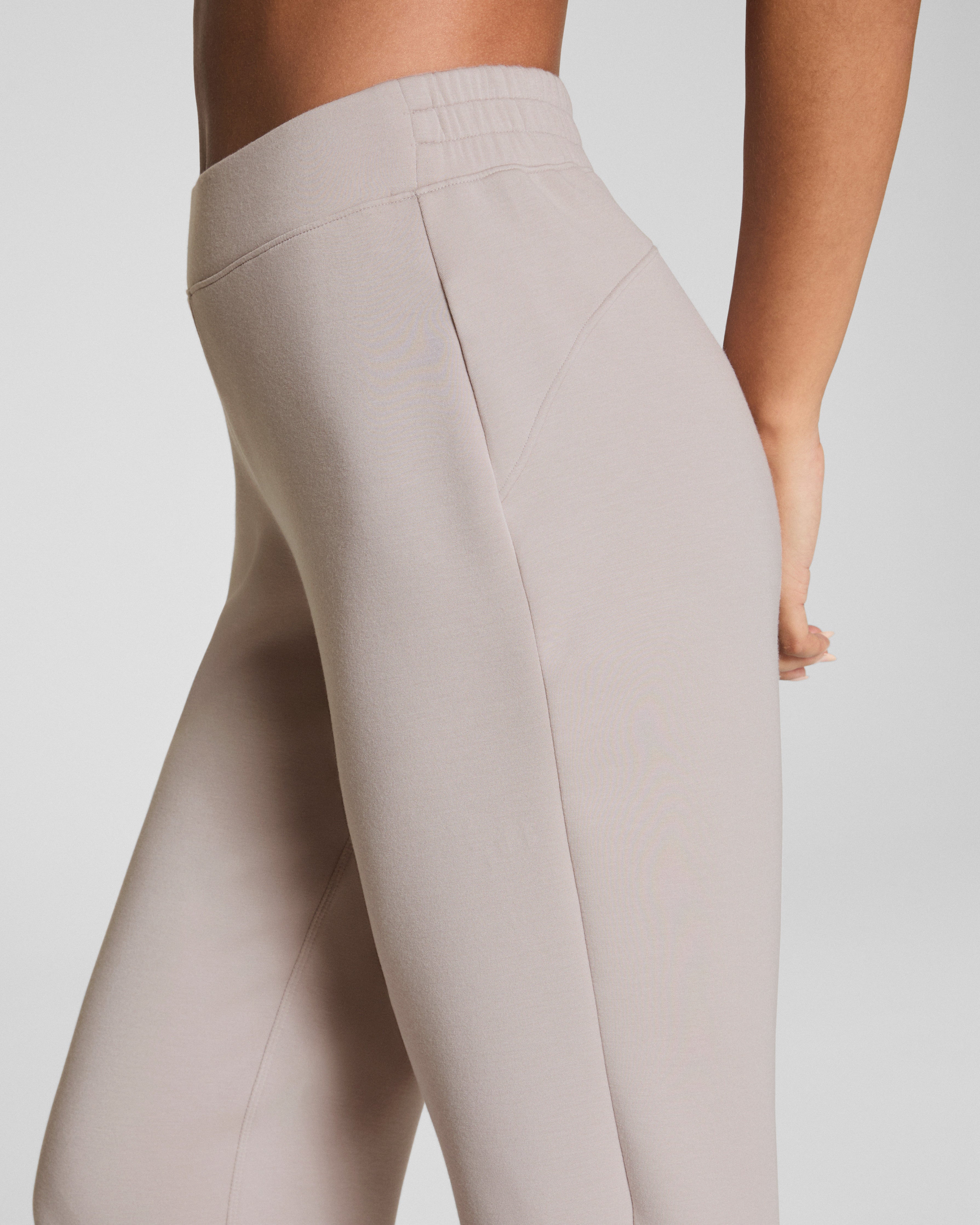 SPANX AirEssentials® Slim Straight Pant | French Grey