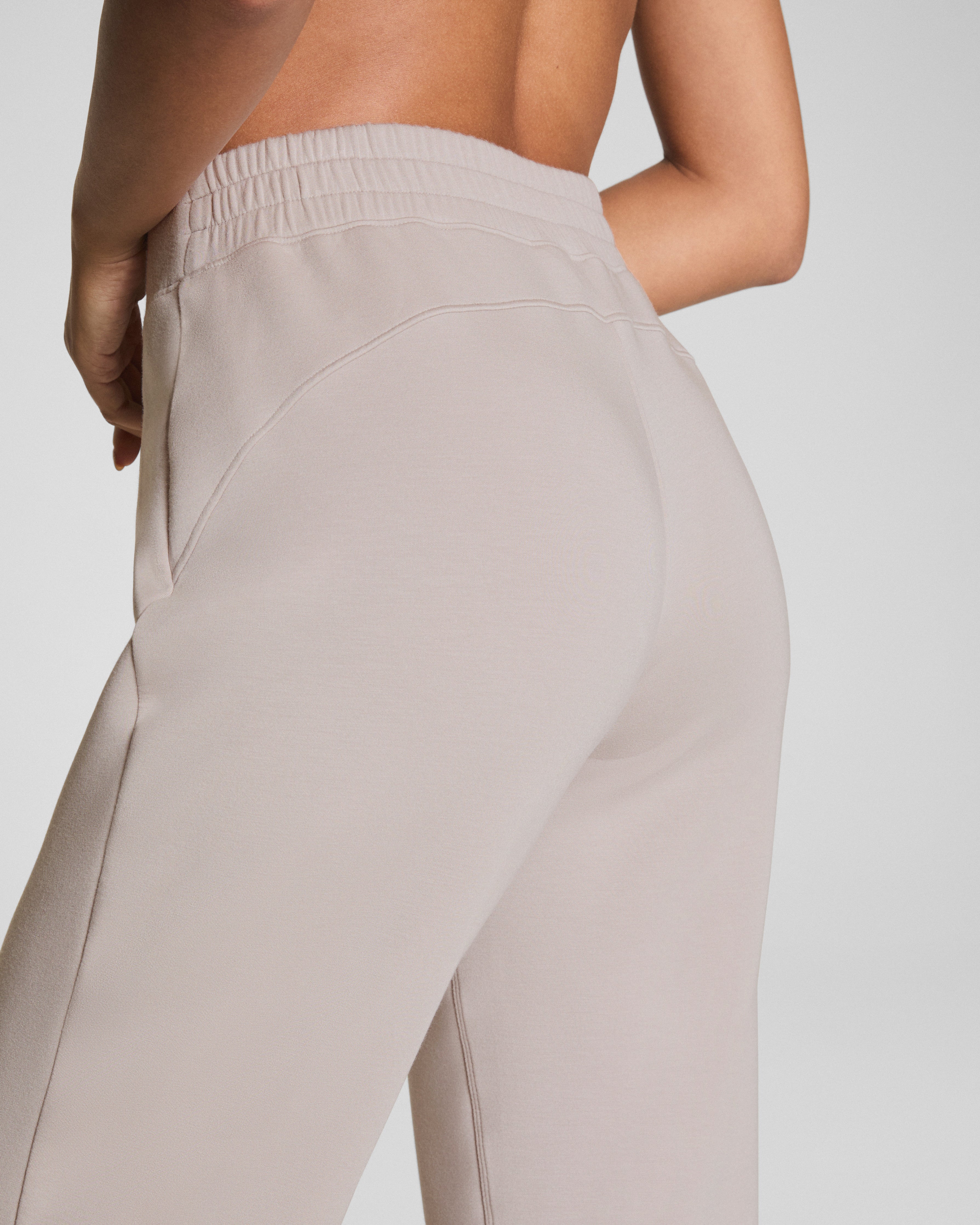 SPANX AirEssentials® Slim Straight Pant | French Grey