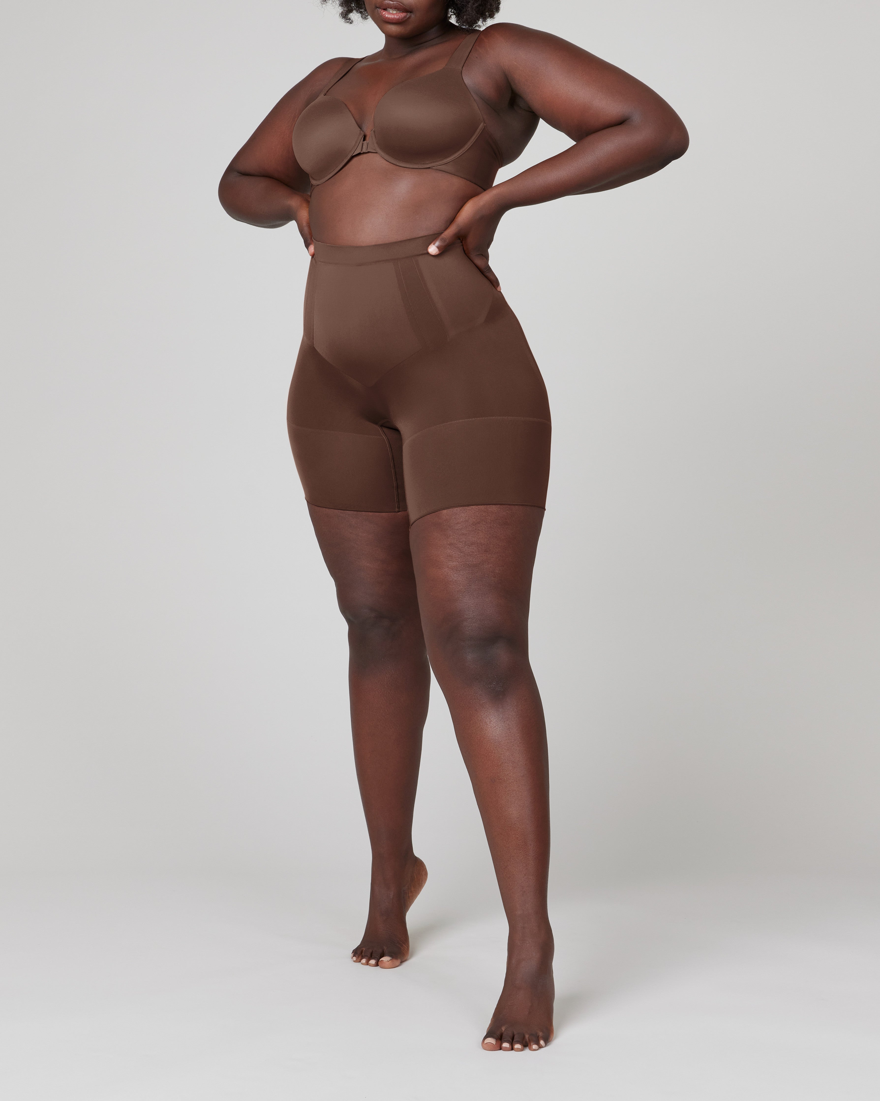 SPANXsculpt™ OnCore Mid-Thigh Short